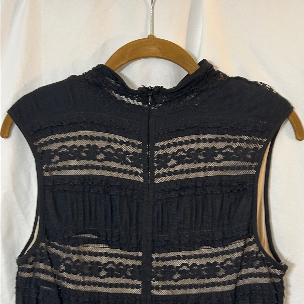 VENUS Black High Low Lace Dress - Picture 4 of 16